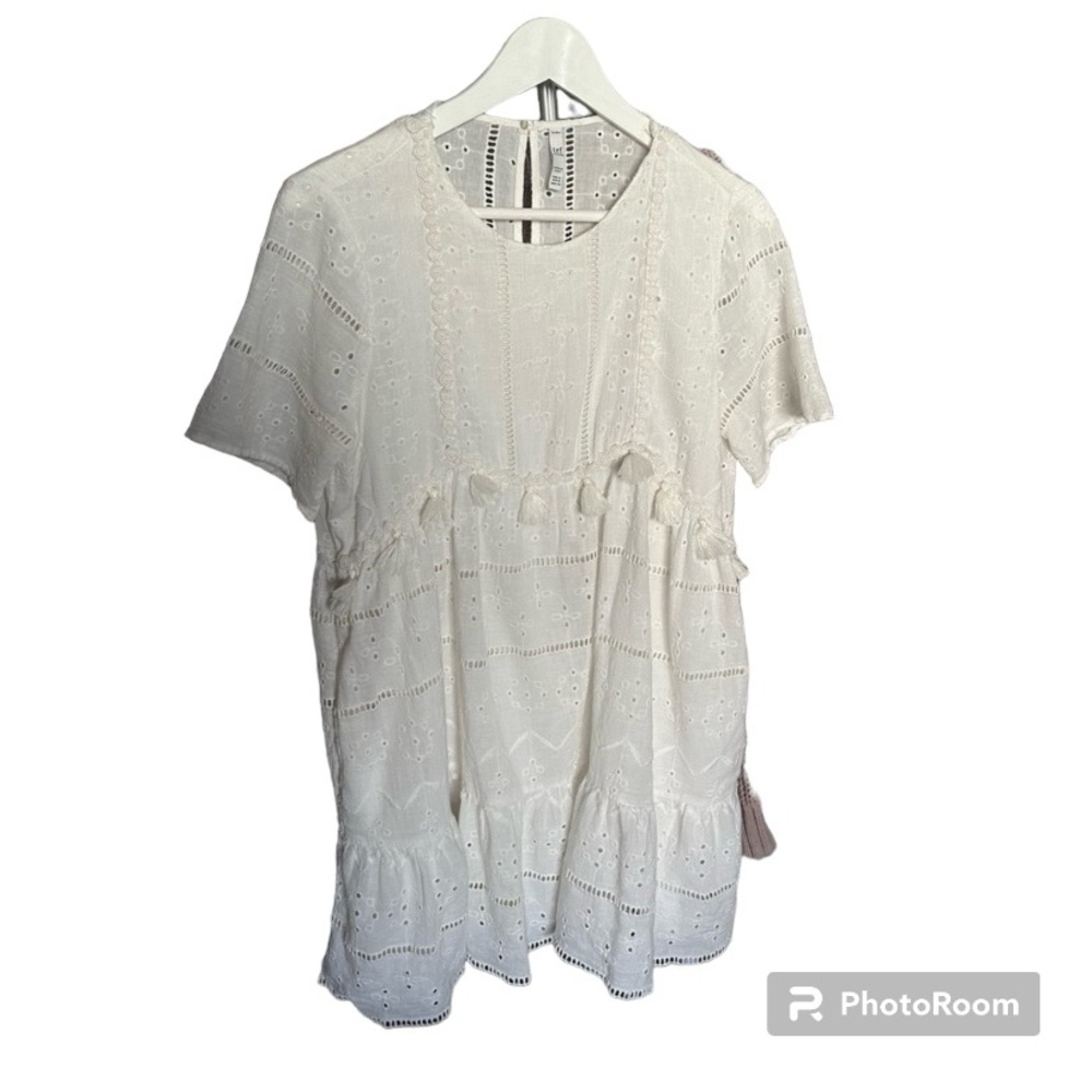 Zara Women’s White Eyelet Cotton Dress Medium